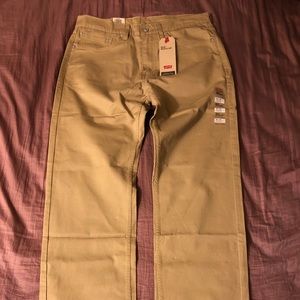 Levi pants size 34 x 32